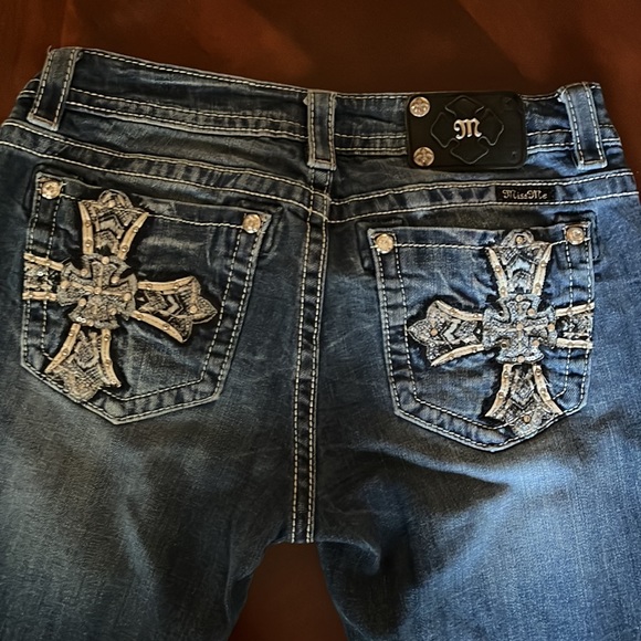 Miss Me Skinny Jeans - Picture 3 of 5